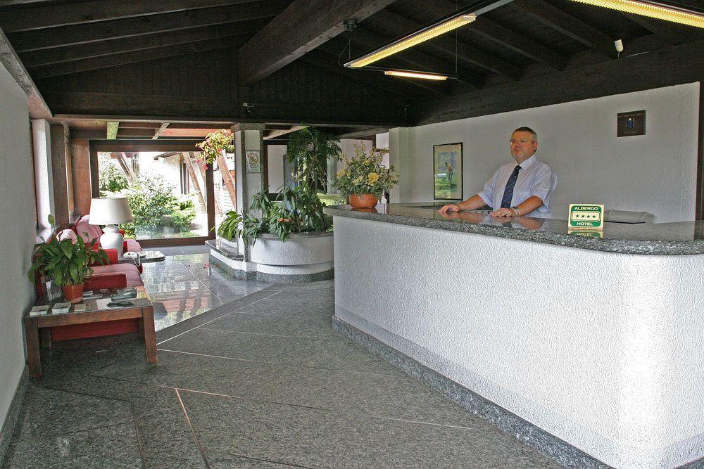 Golf Hotel Lainate Buitenkant foto